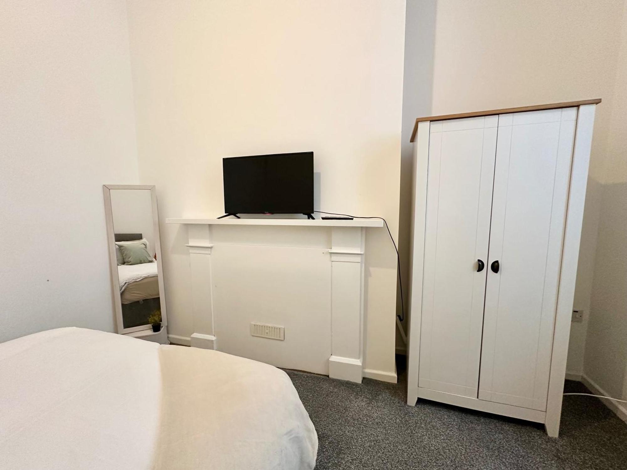 Haven - Modern 2 Bedroom In Apartment