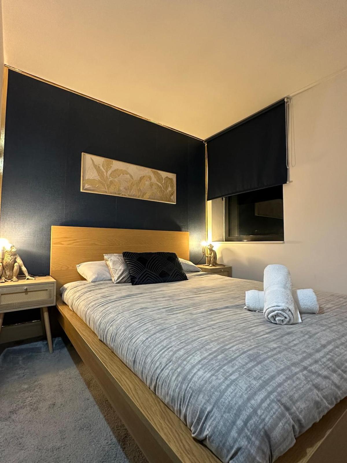 Apartment Queen House Stylish *