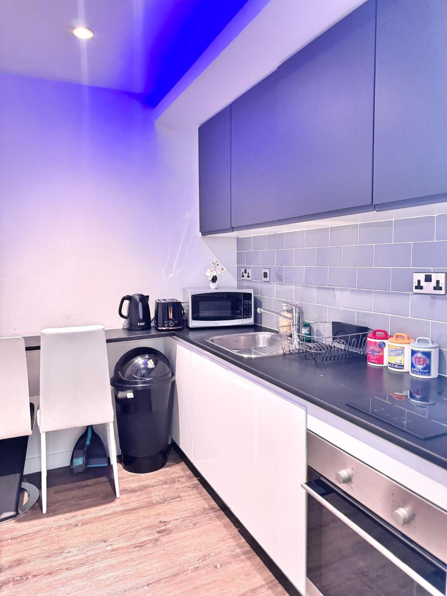 Centre - Modern 1br - Sleeps 3
