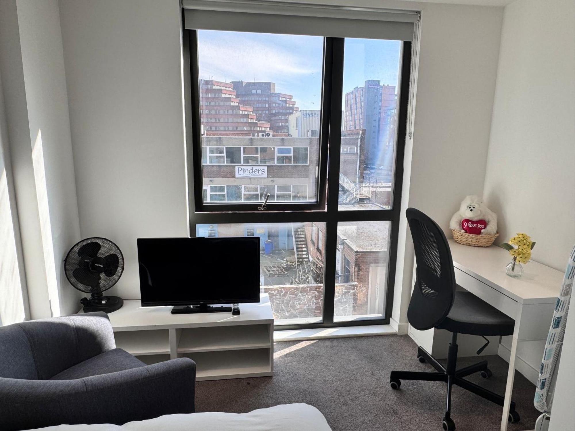 Centre - Modern 1br - Sleeps 3 * Sheffield
