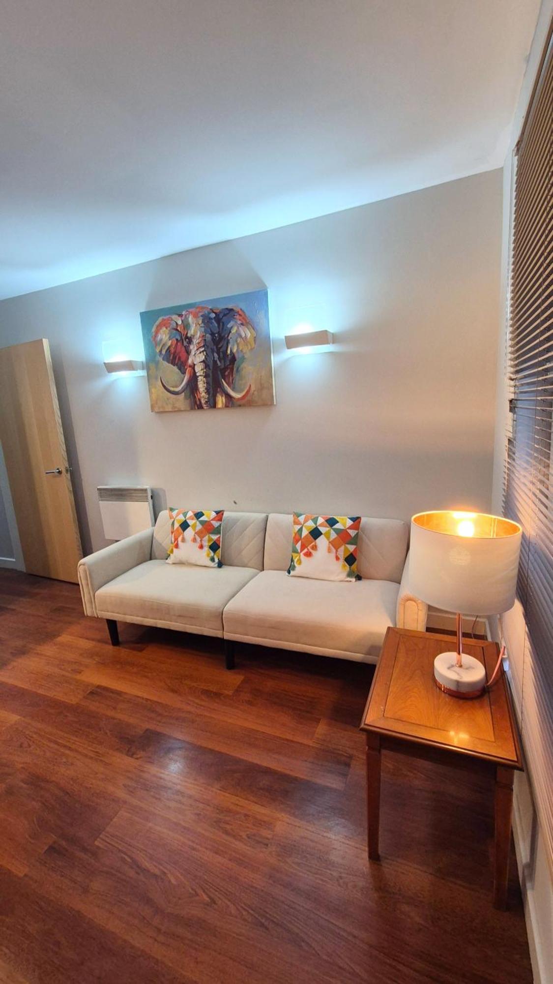 Cozy 1 Bedroom Apartment, Center, Free Wifi Apartamento