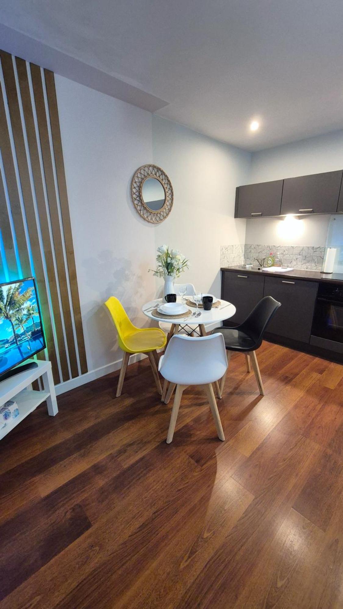 Apartamento Cozy 1 Bedroom Apartment, Center, Free Wifi