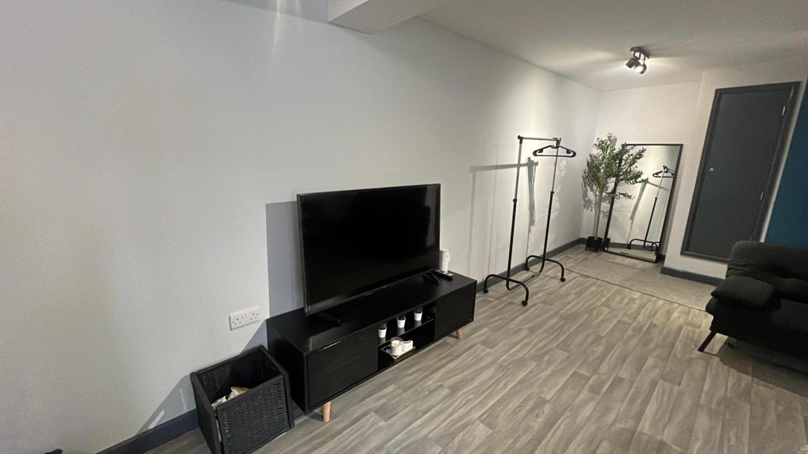 Apartment Cozy In Centre With Sofa Bed *