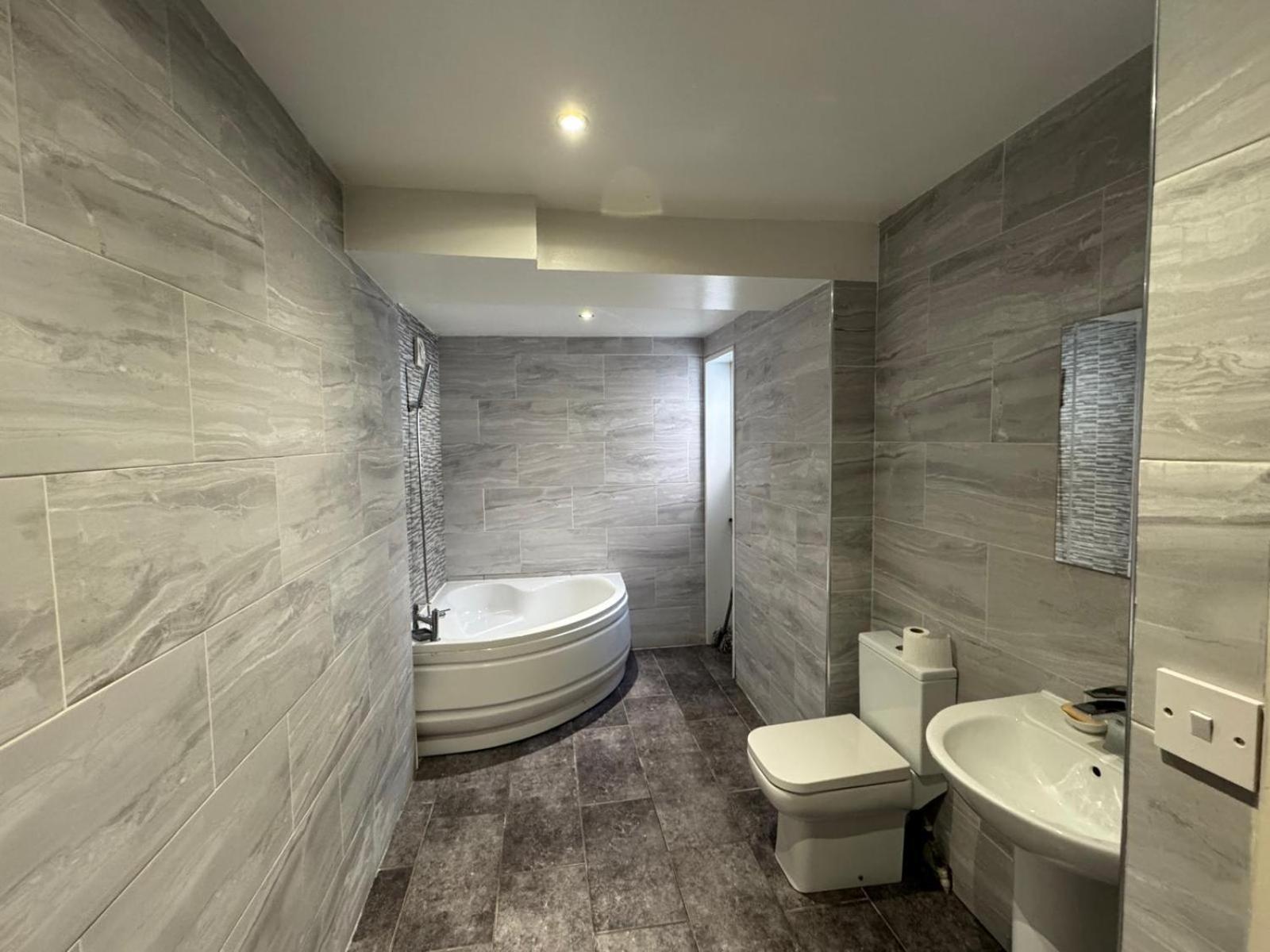 Bonnie Brae Homes Holiday home