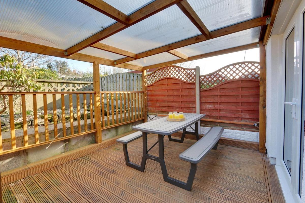 #stylish #exceptional 4 Bed House, Free Parking, Close To Centre *