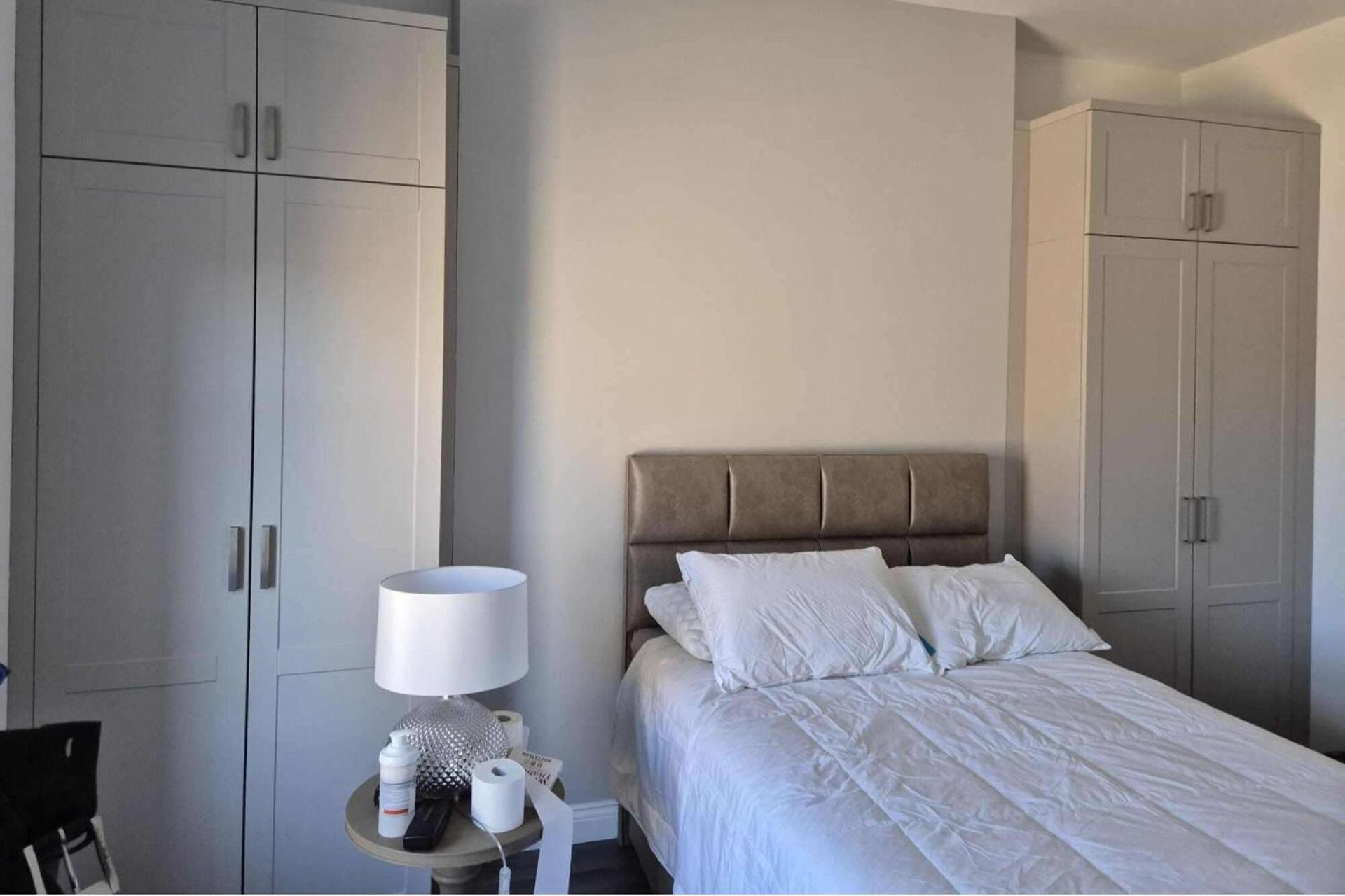 1br - Private Secure Free Parking