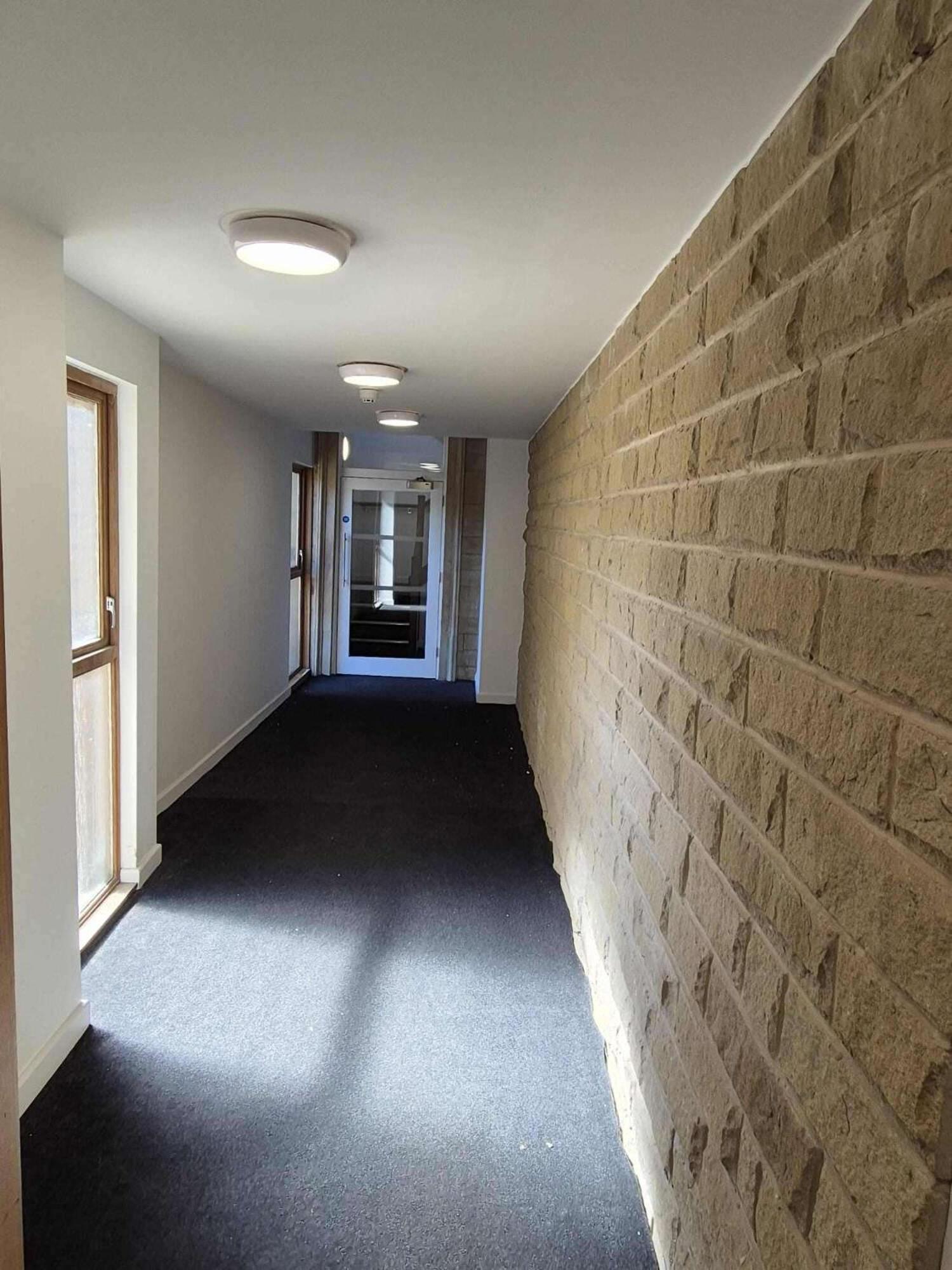 1br - Private Secure Free Parking Apartment *