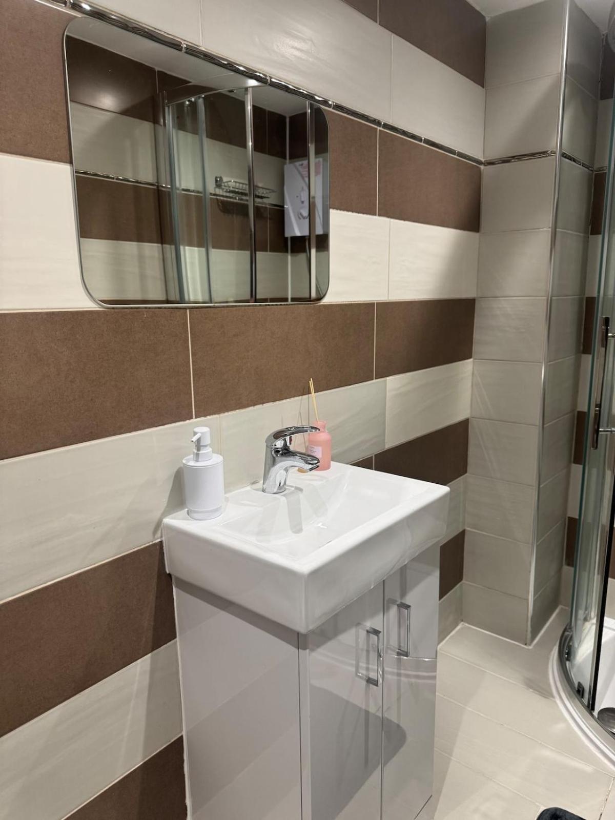 Restoa 3 Peaceful Spot Wparking And Fast Wifi * Sheffield
