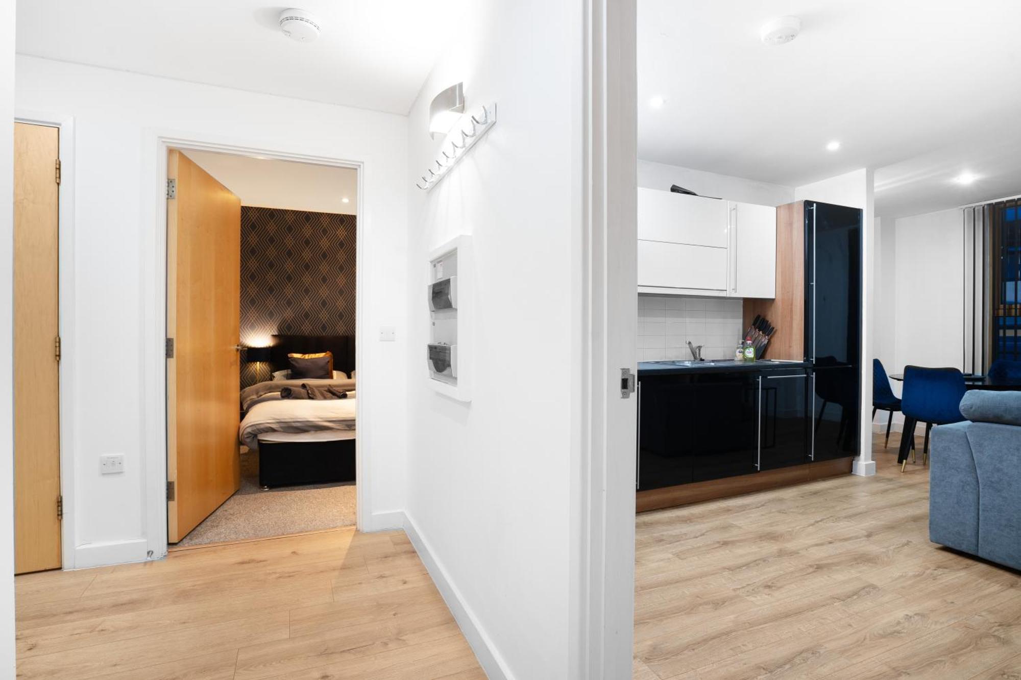 Away From - Contractors & Leisure