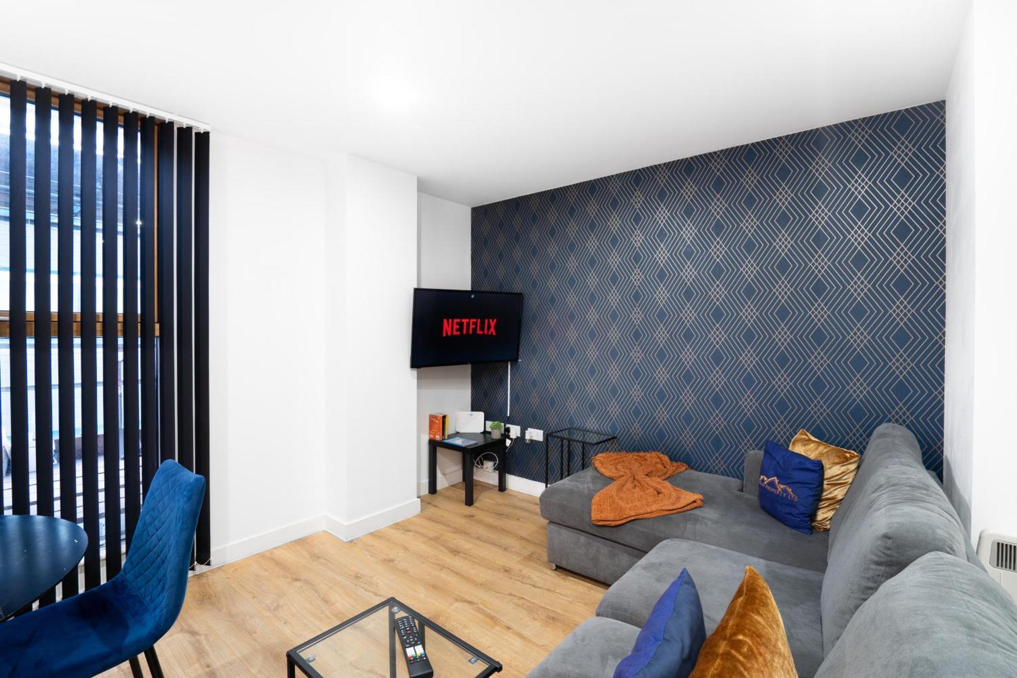 Apartment Away From - Contractors & Leisure *