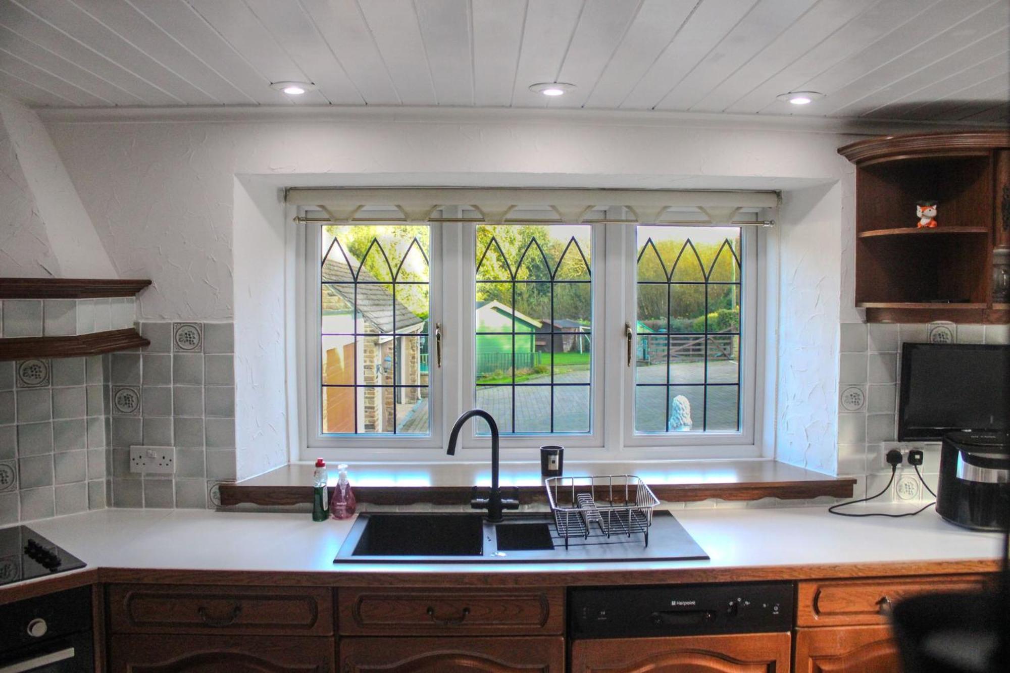 Rural Retreat With Hot Tub, Fire Pit & Games Room Sheffield