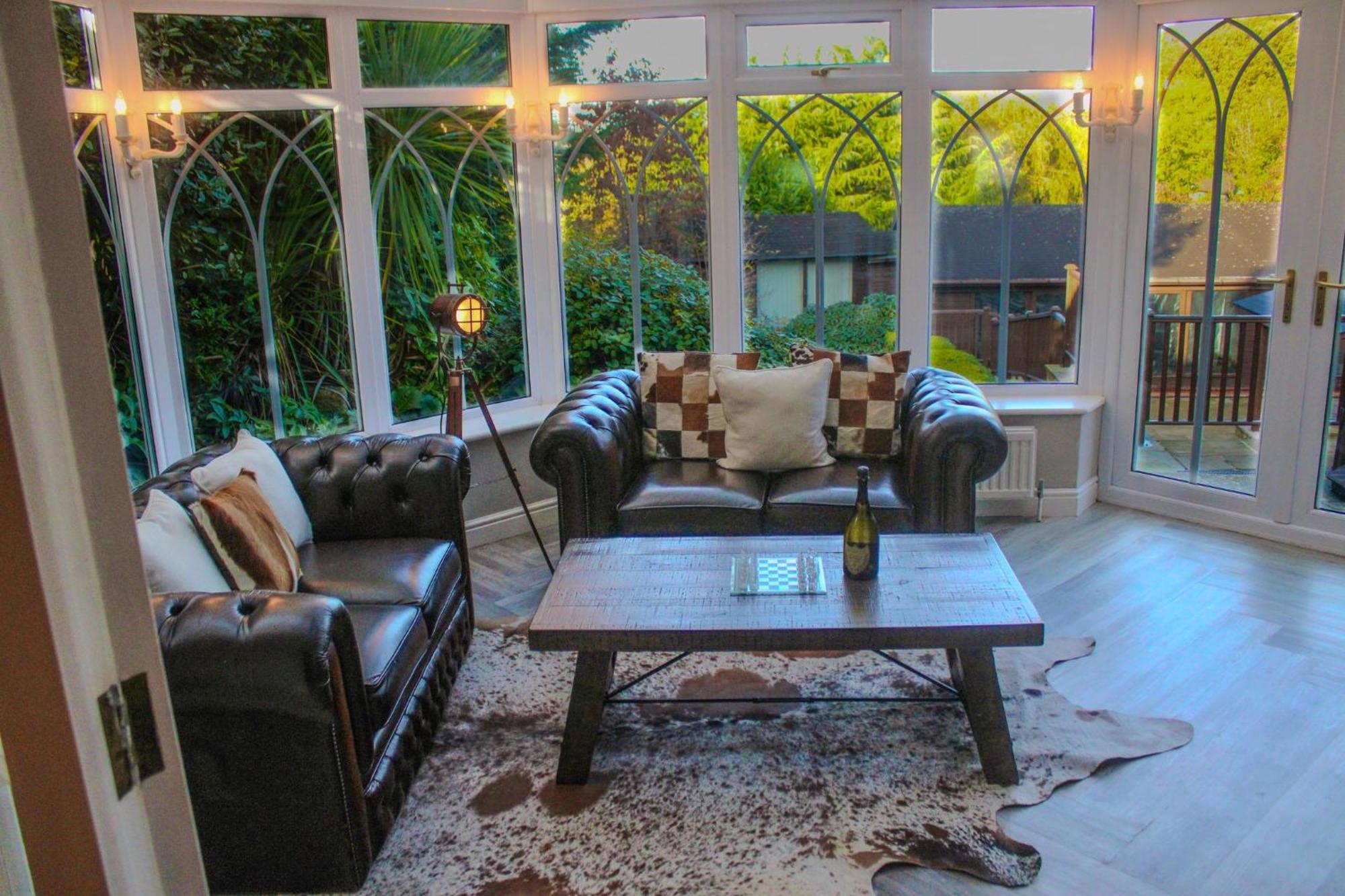 Rural Retreat With Hot Tub, Fire Pit & Games Room Holiday home