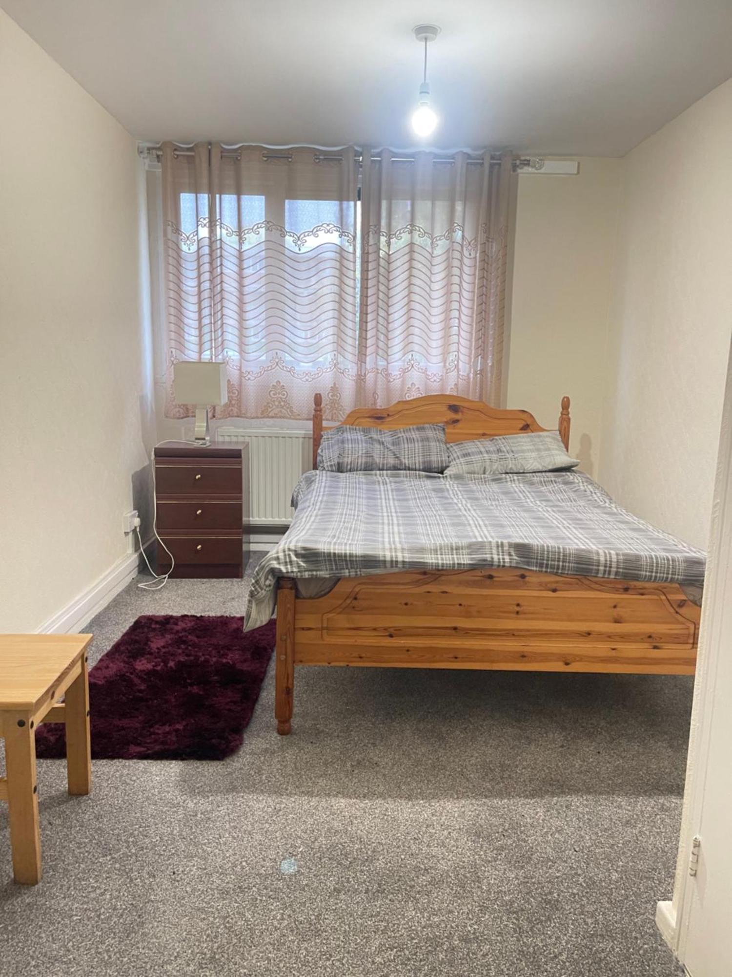 Tidy And Quiet Flat Apartment
