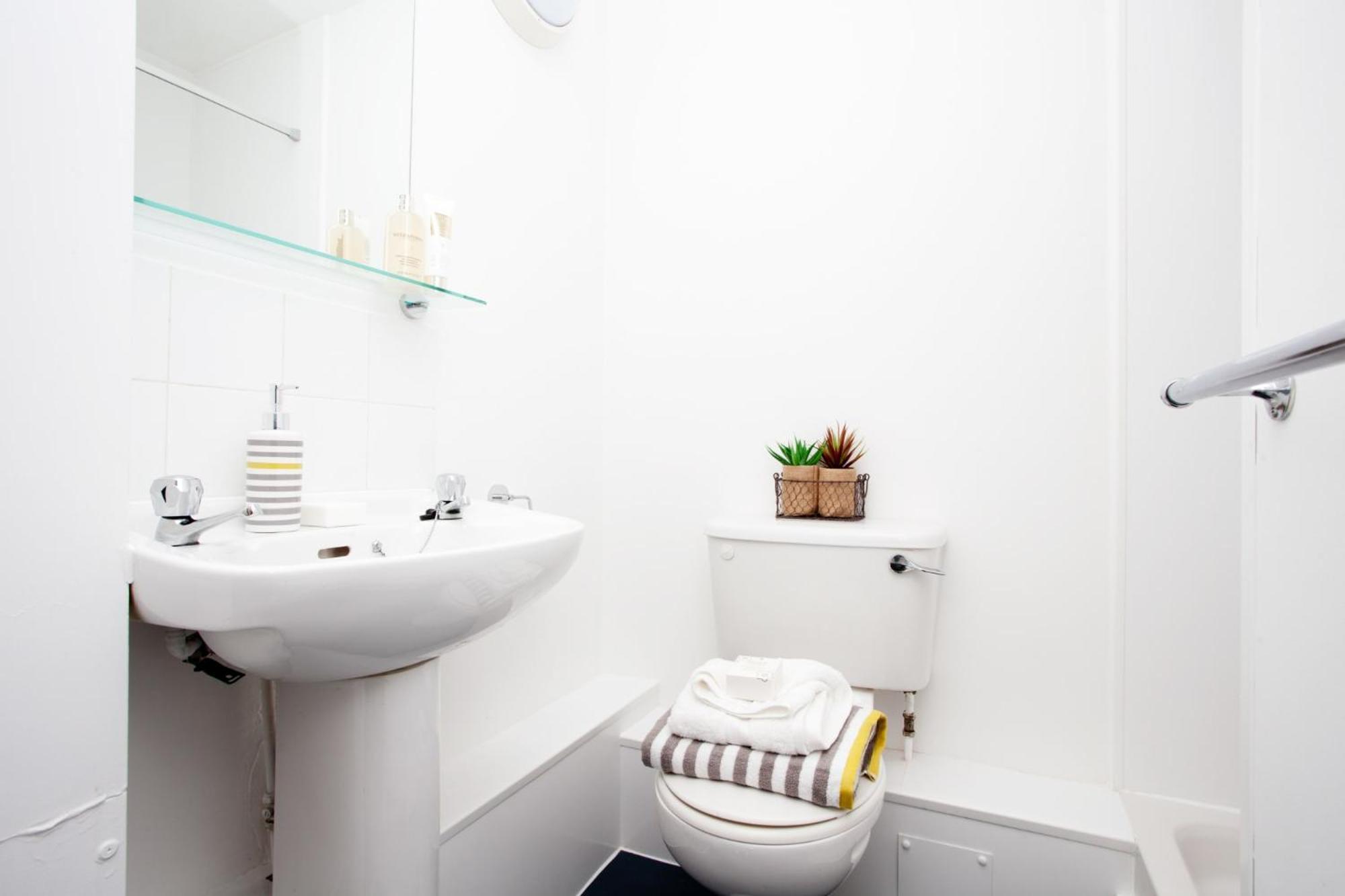 For Students Only Exchange Works In Sheffield Centre Apartment Sheffield