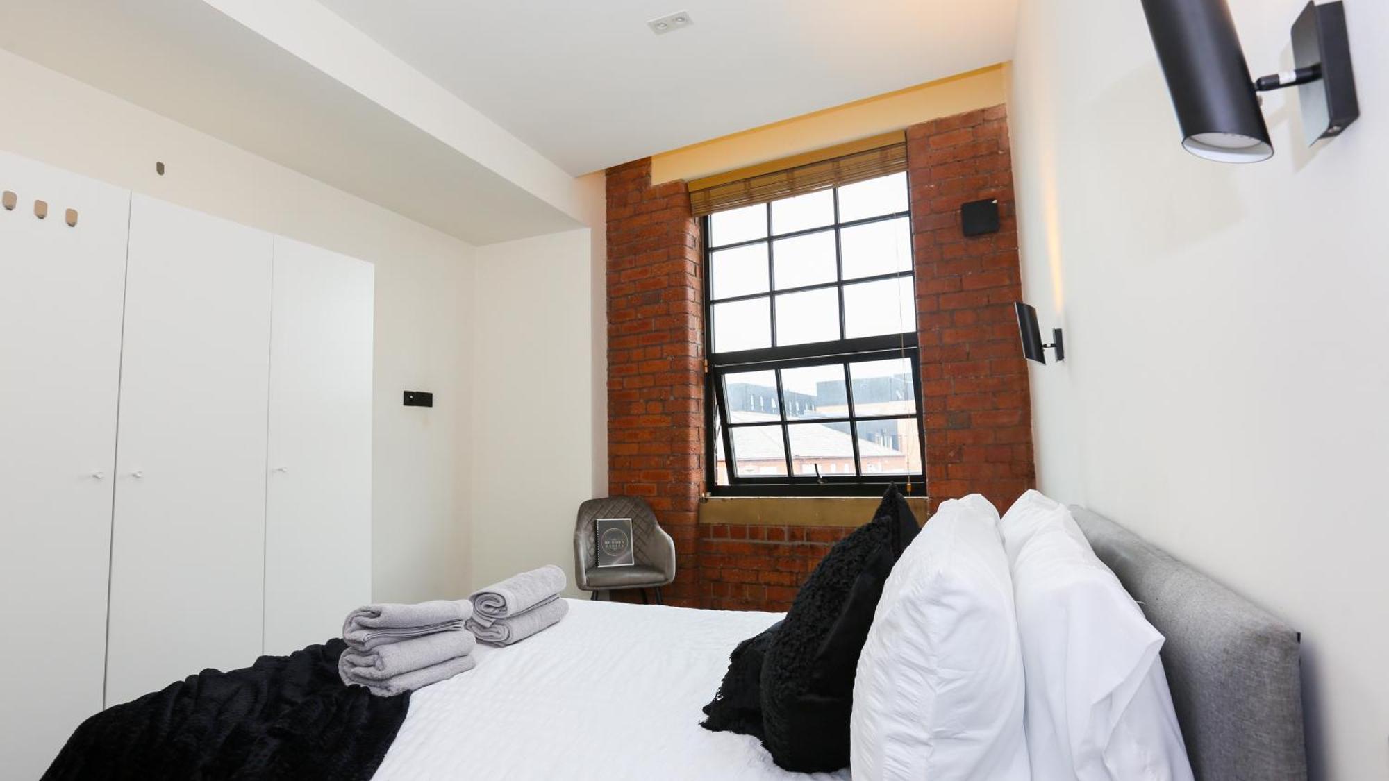 Stayzo_nichols Building_spacious 3-bedroom Sheffield