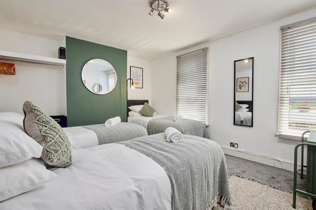 Charming House - Close To Centre - Self-check-in - Free Parking, Fast Wifi And Smart Tv By Yoko * Sheffield