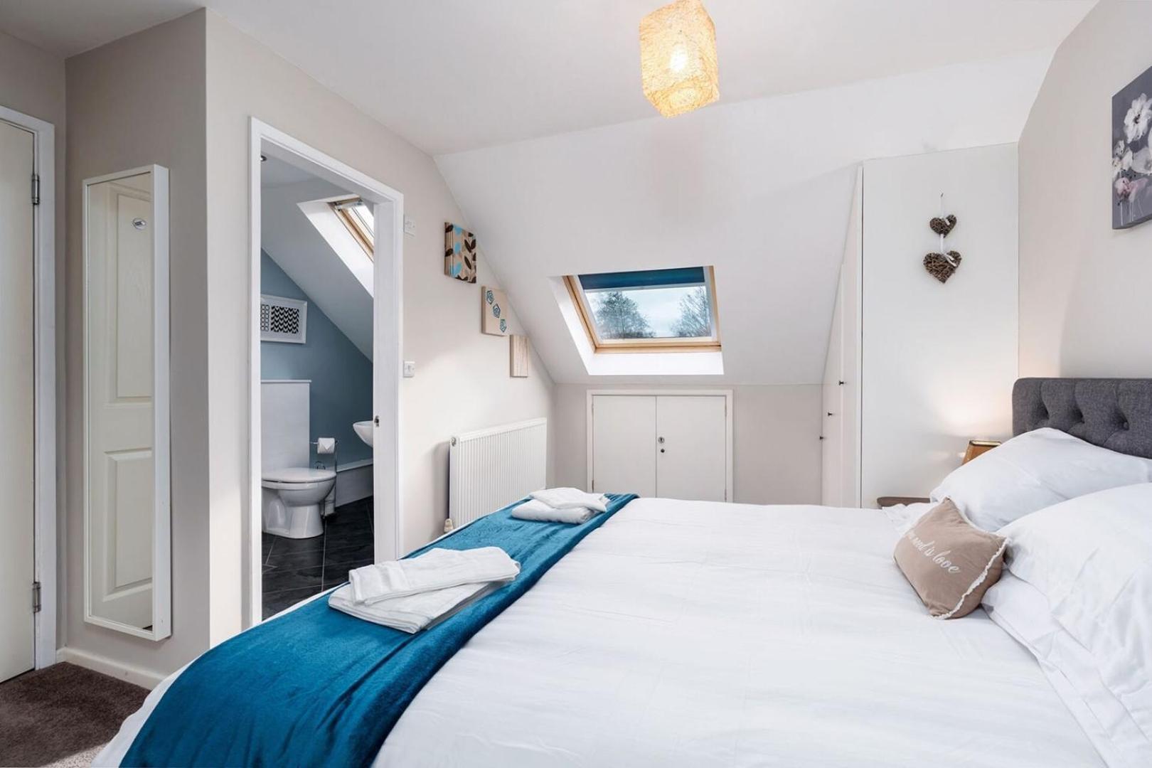 Stunning 3 Bedroom Hillsborough