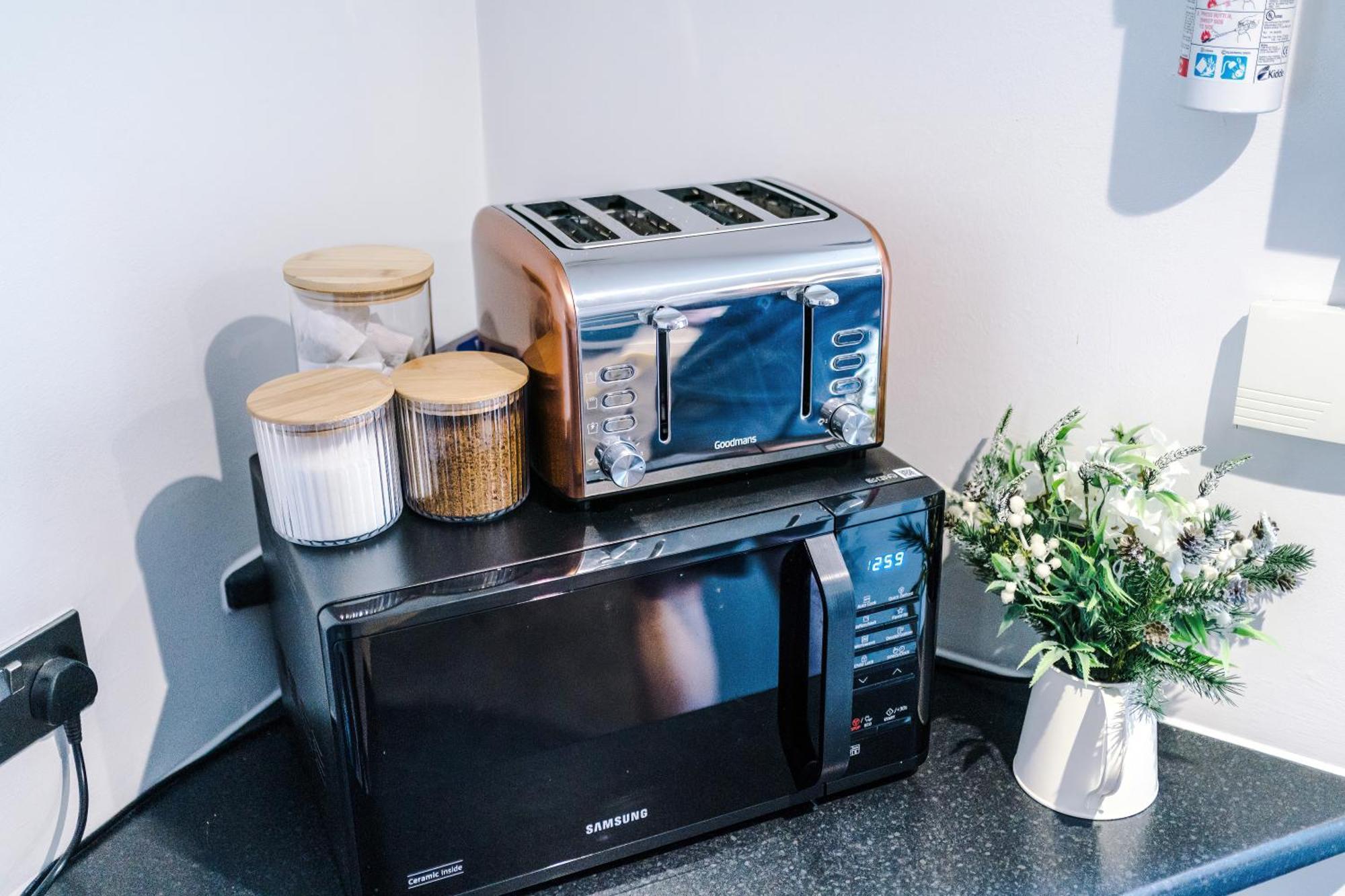 Apartment Free Parking! Two Bedroom In By Eason Stays, Ideal For Weekend Getaways, Hospital Placements & Business Travellers Sheffield
