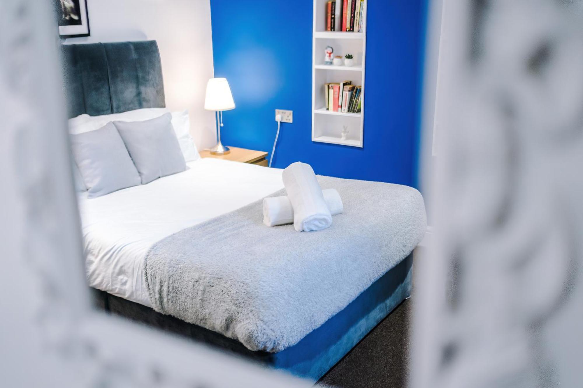 Free Parking! Two Bedroom In By Eason Stays, Ideal For Weekend Getaways, Hospital Placements & Business Travellers * Sheffield