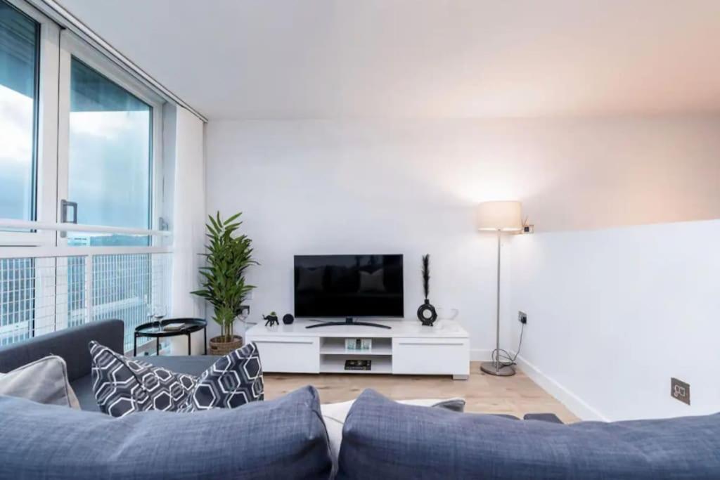 Cosy 2 Bedroom Centre - Free Parking *