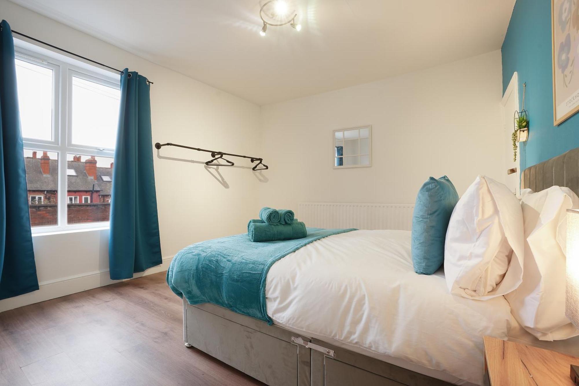 Casa de férias Spacious House Sleeps 8 With 3 Bedrooms Wifi Sheffield