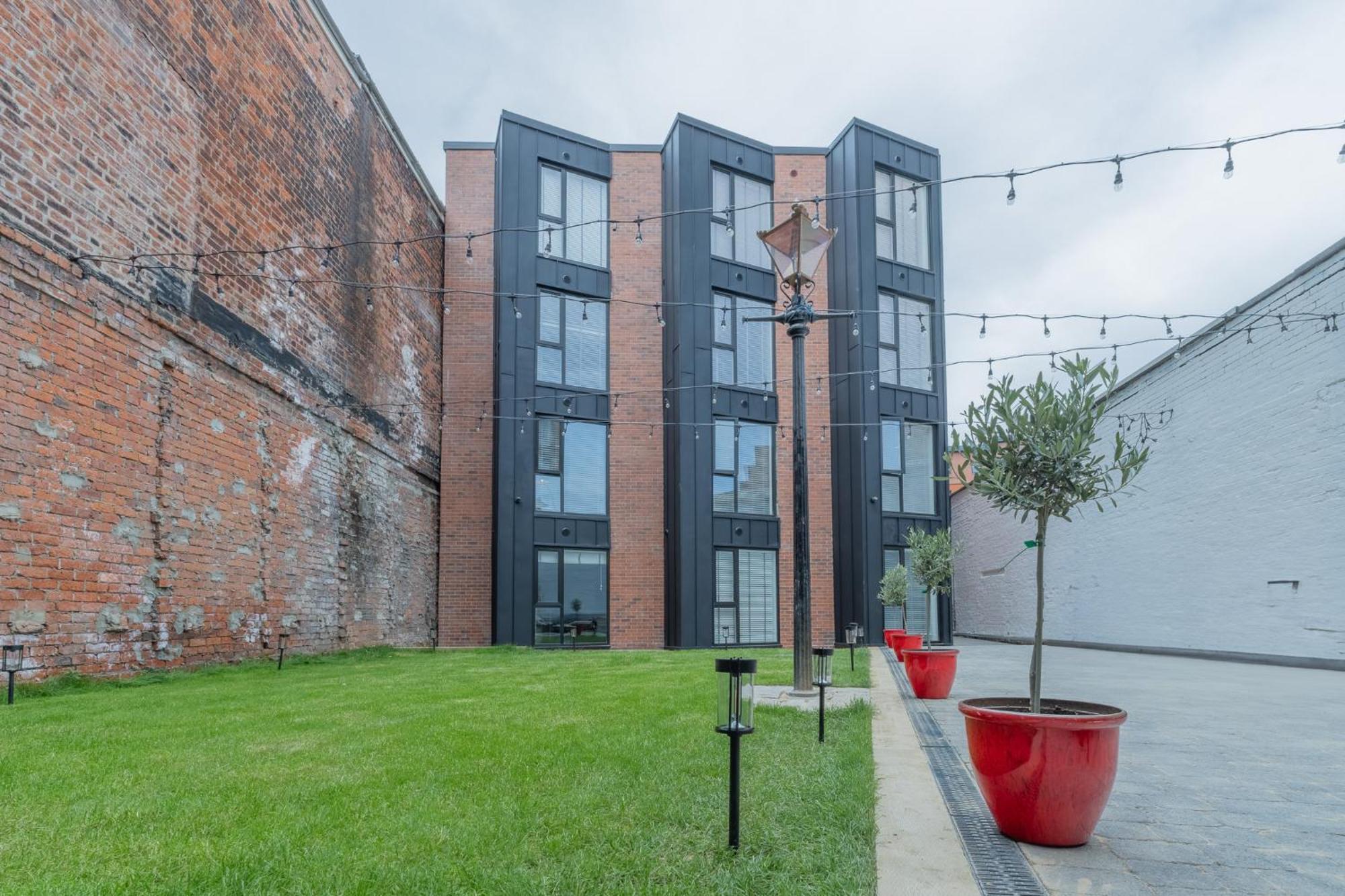 Modern 1-br Flat, Near Bramall Lane, Free Wifi *