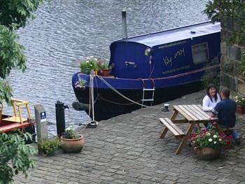 Houseboat Hotel Sheffield