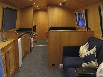 Houseboat Hotel 3*