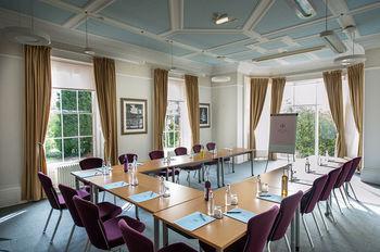 Halifax Hall Hotel 4*