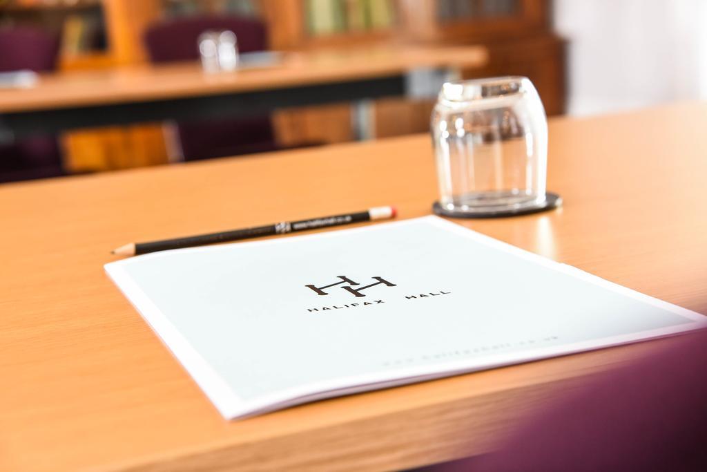 Hotel Halifax Hall 4*