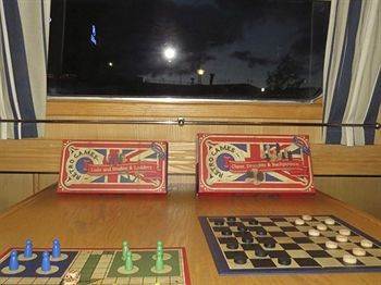 Houseboat Hotel Sheffield