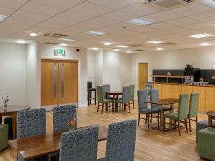Hotel Halifax Hall