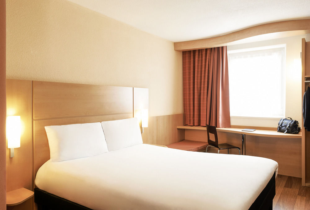 Ibis 3*