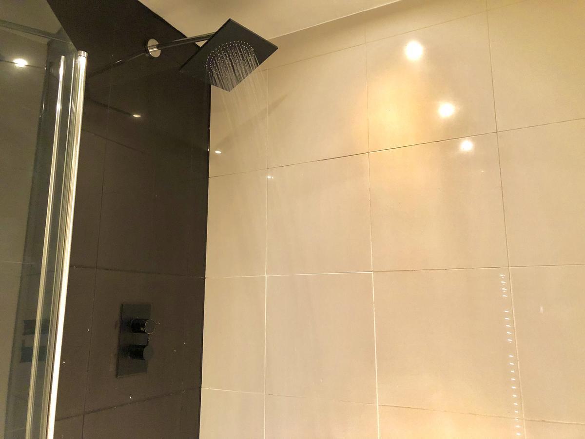 Blonk Street - Luxury Two Bedroom Apartment