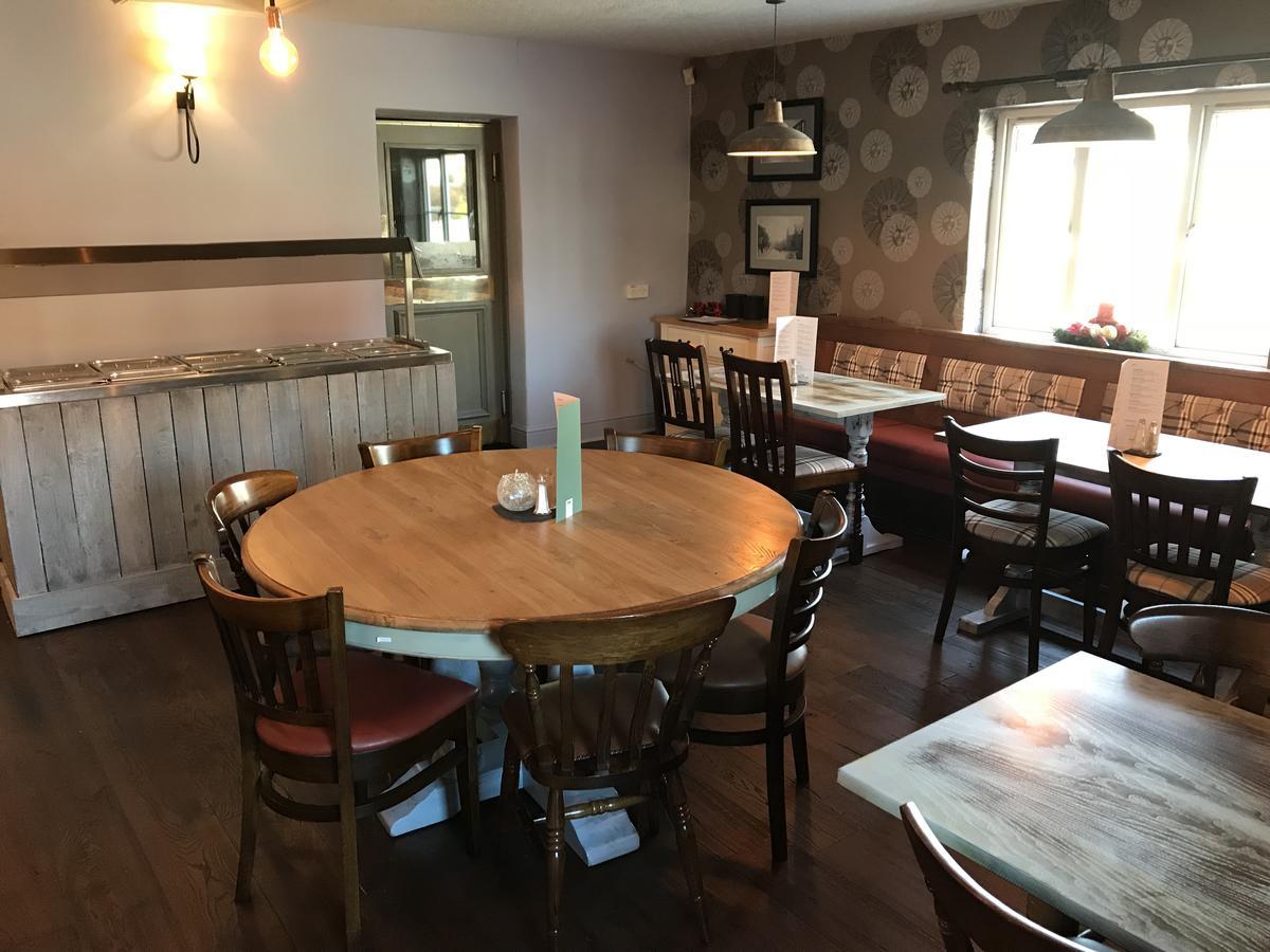 The Norfolk Arms Hotel *