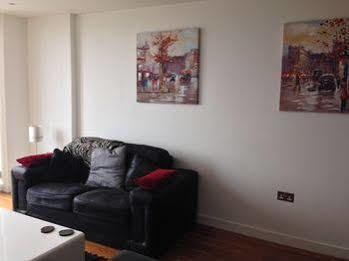 Halo Serviced - St Pauls Apartment *