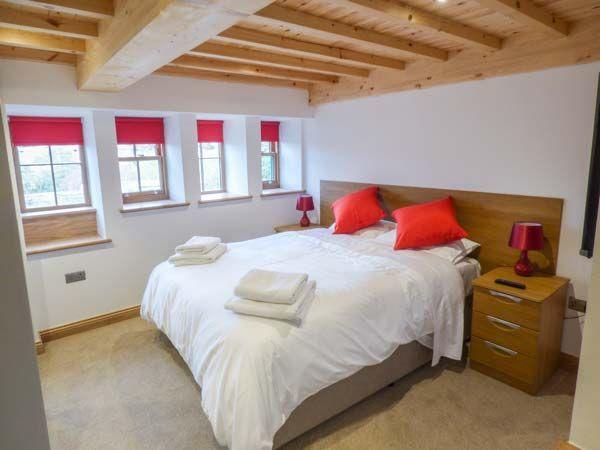 Holiday home Weaver's *