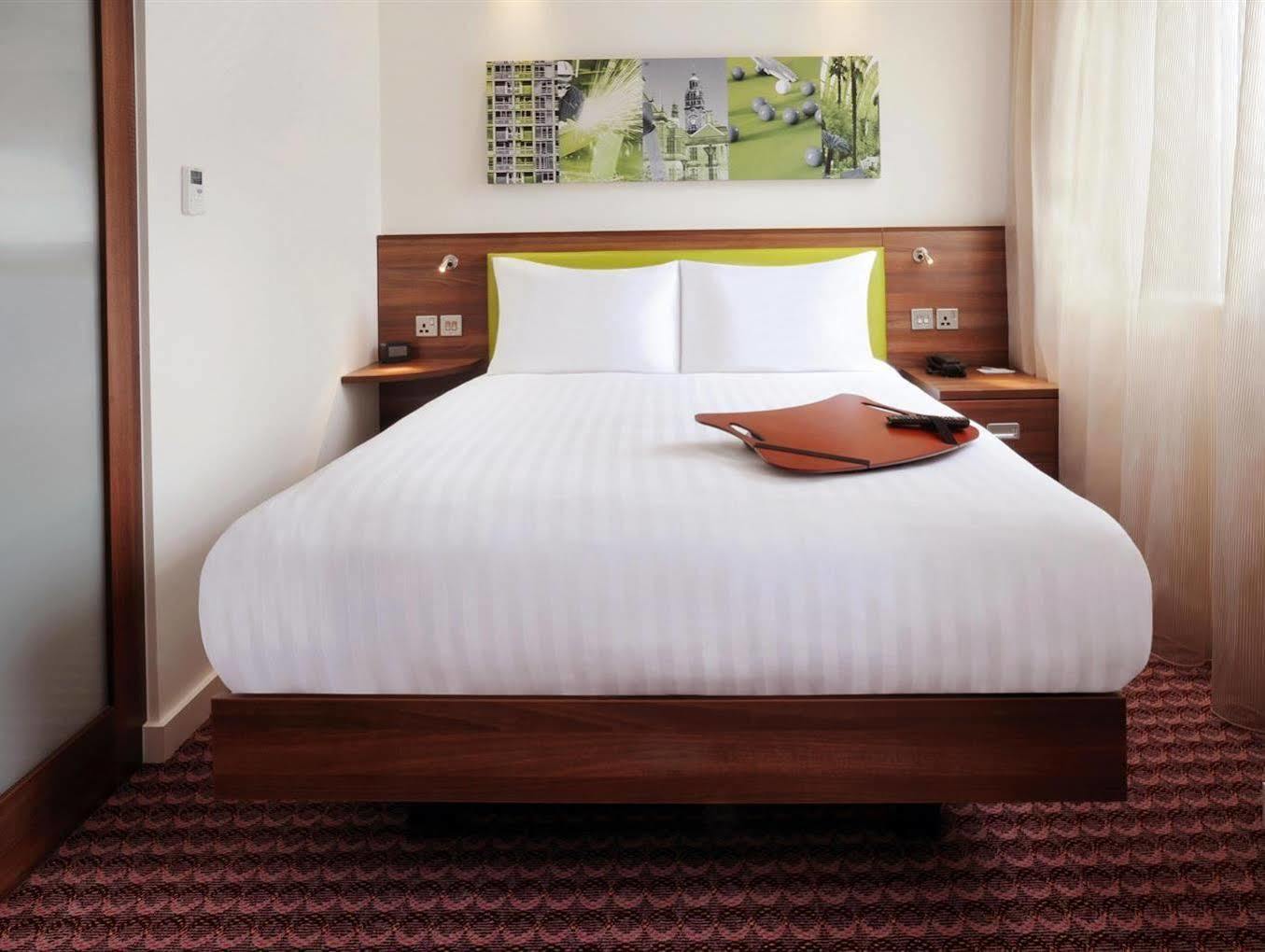 Hotel Hampton By Hilton 3*