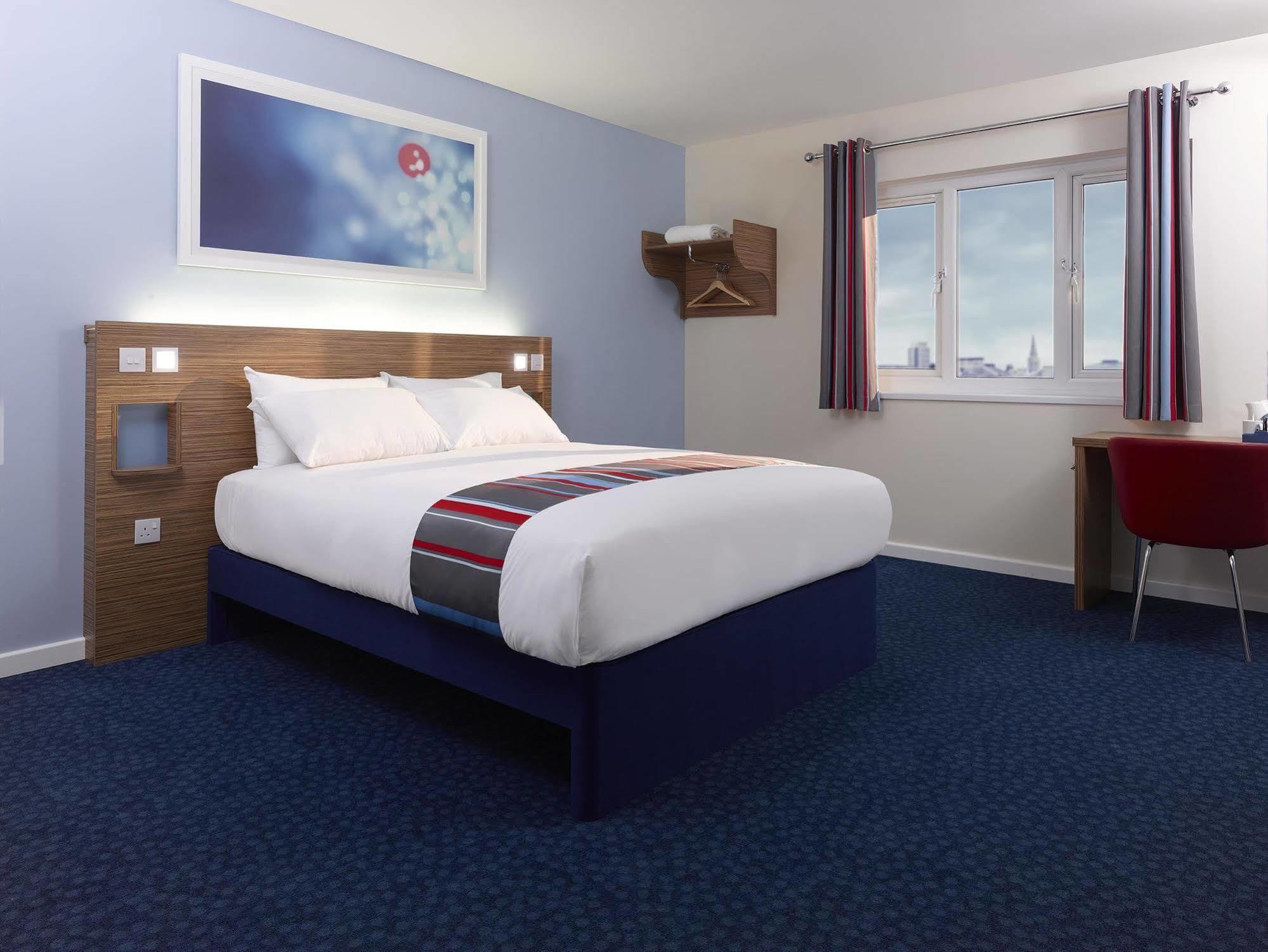 Hotel Purple Meadowhall 3*