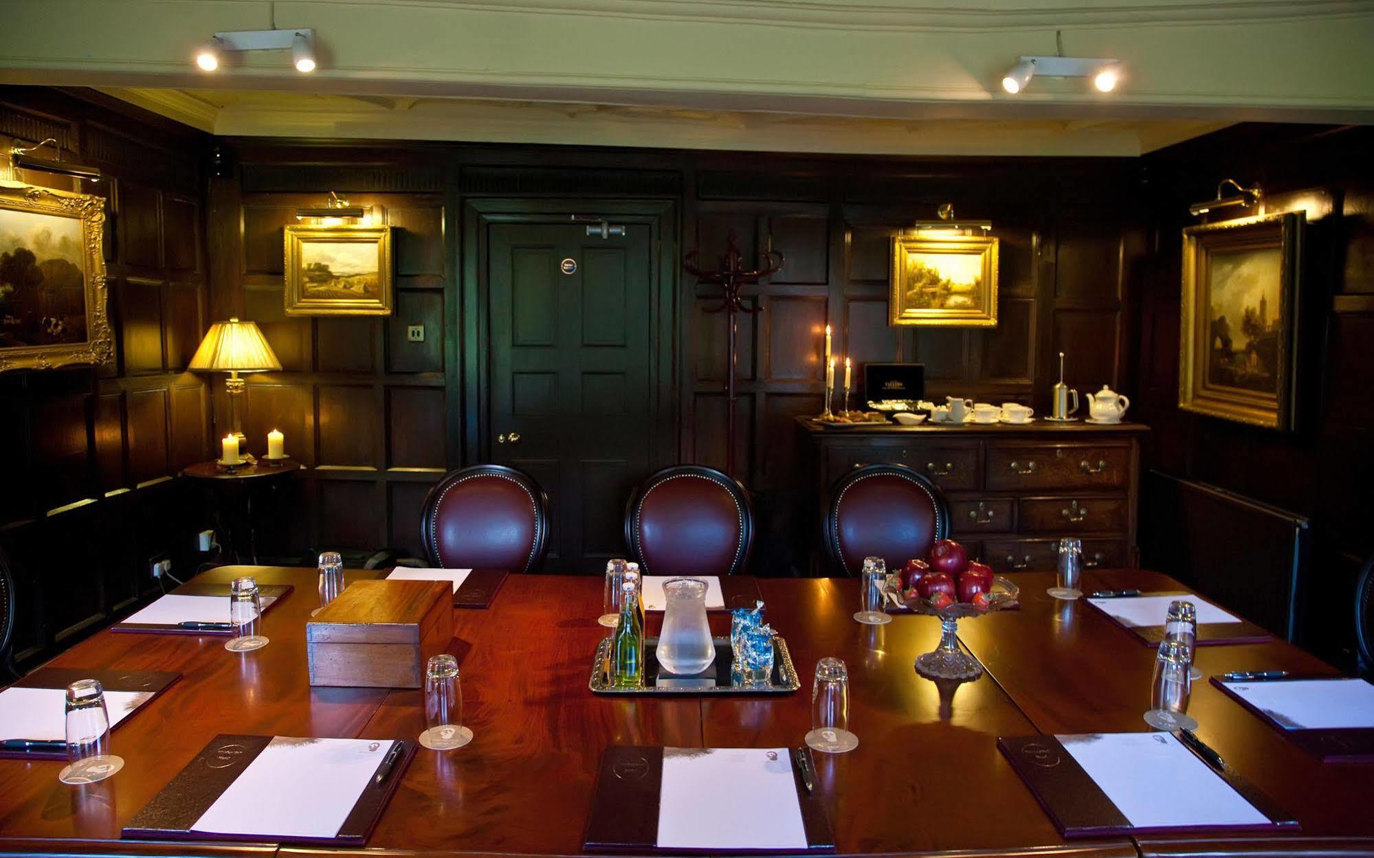 Hotel Whitley Hall 4*
