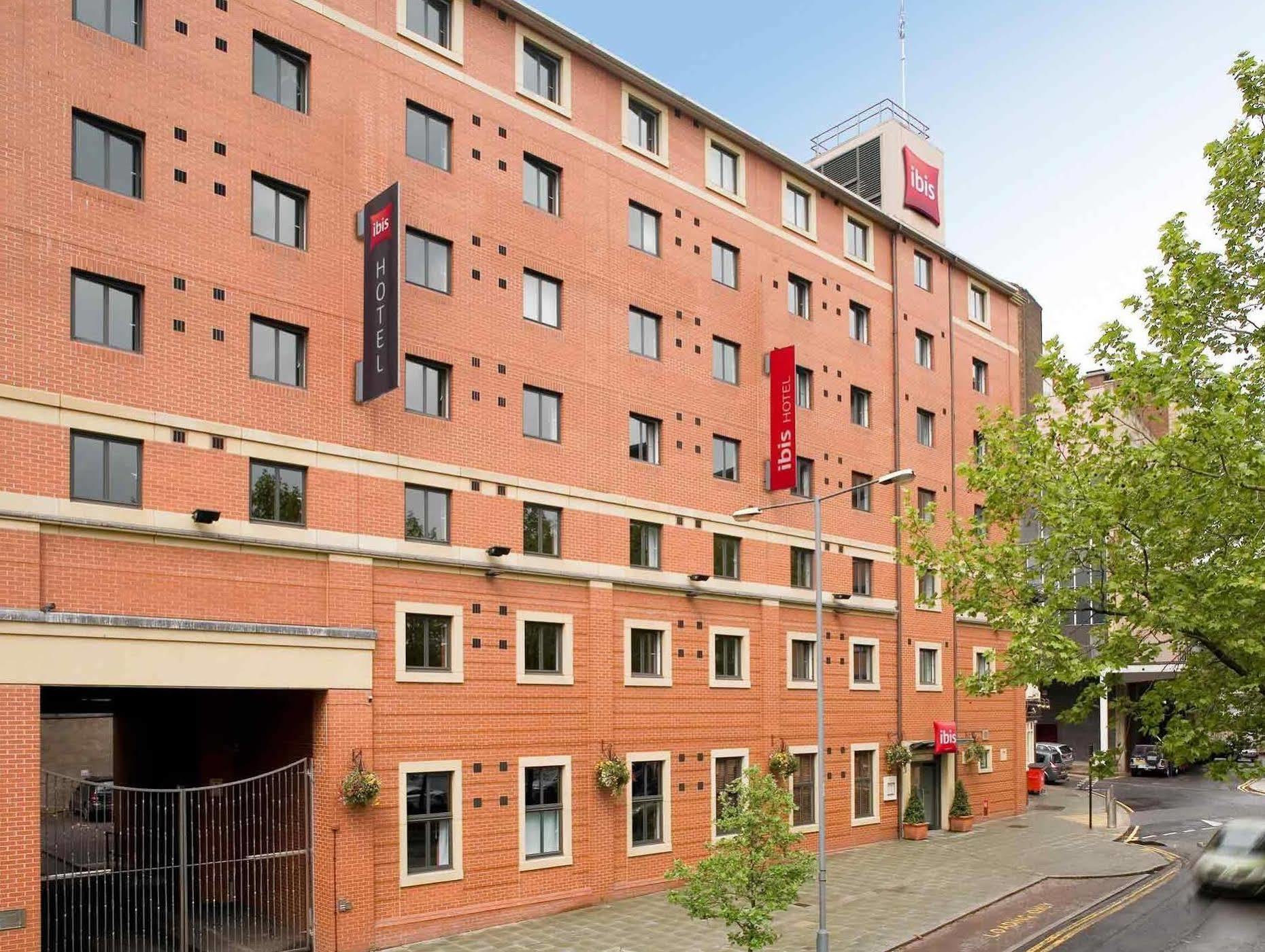 Ibis 3*