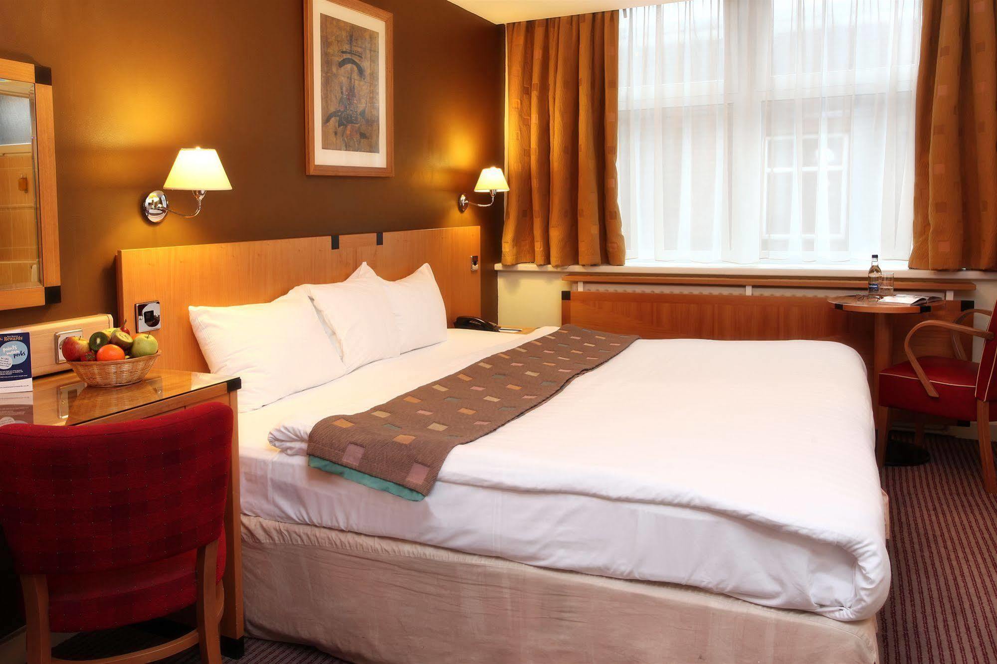 Western Centre Cutlers Hotel 3*