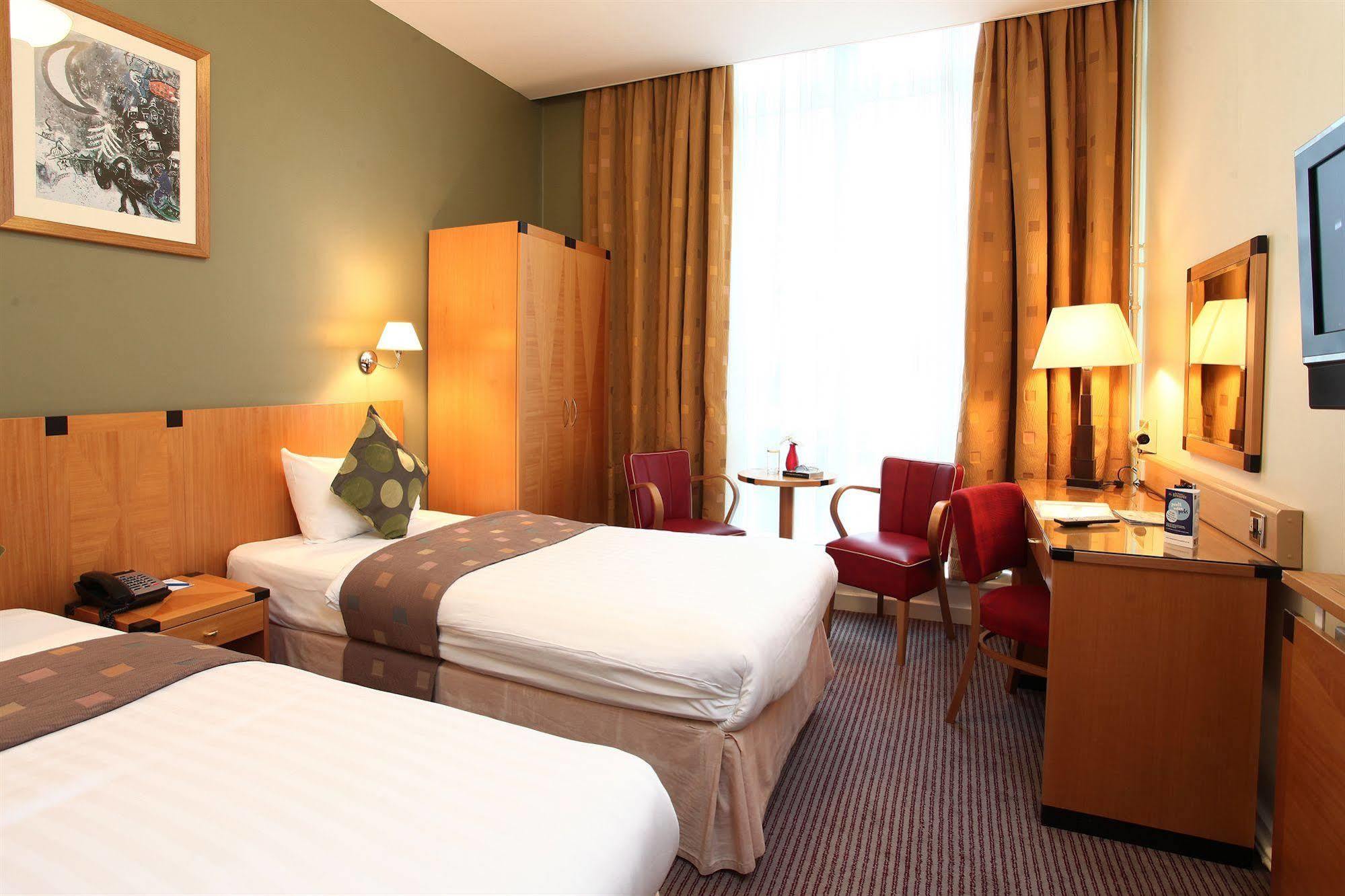 Western Centre Cutlers Hotel 3*