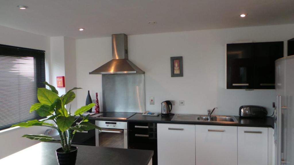 City Crash Pad Serviced Apartments - West Street * Sheffield