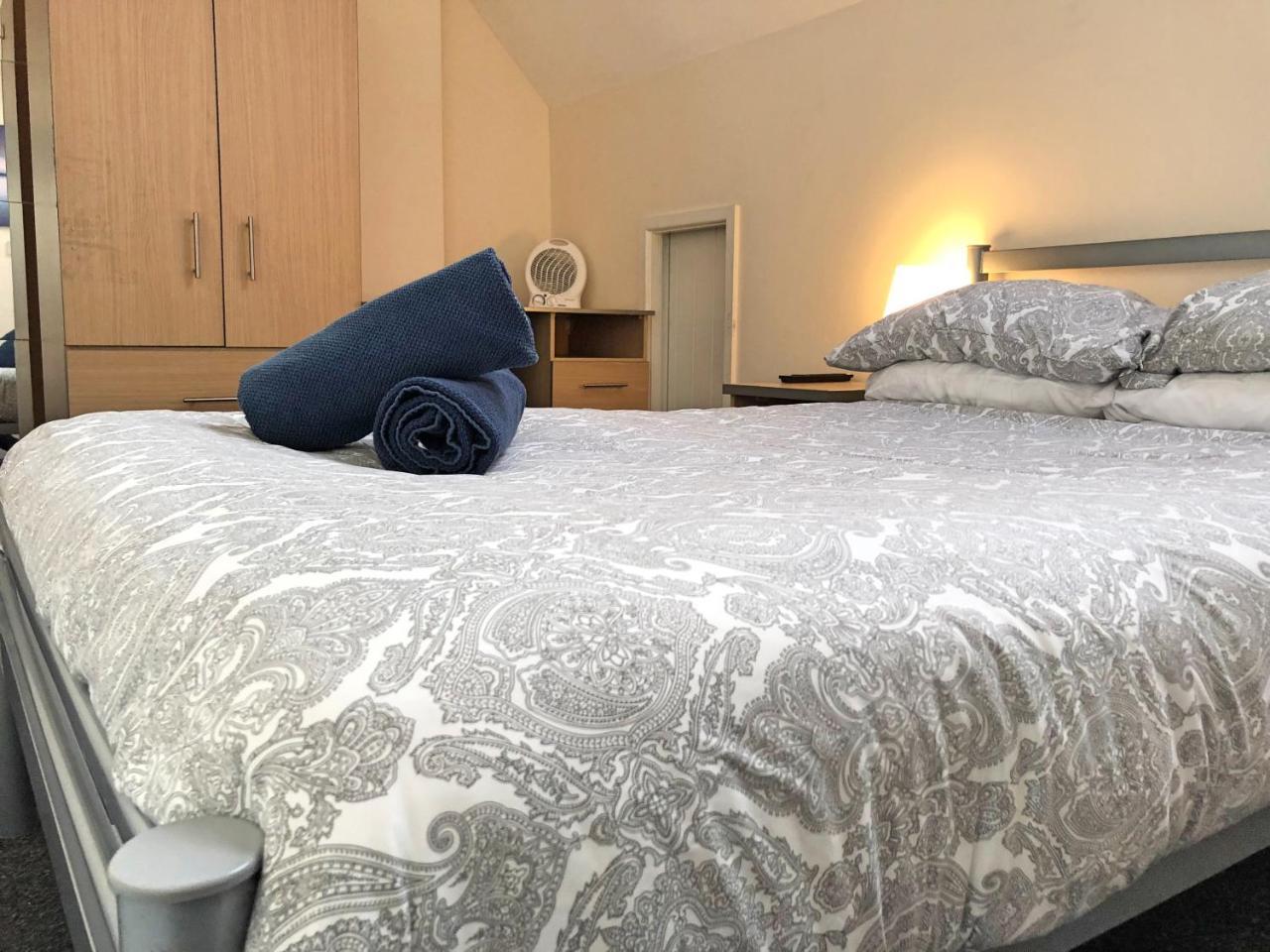 Harley - Private Double With Shower 3*