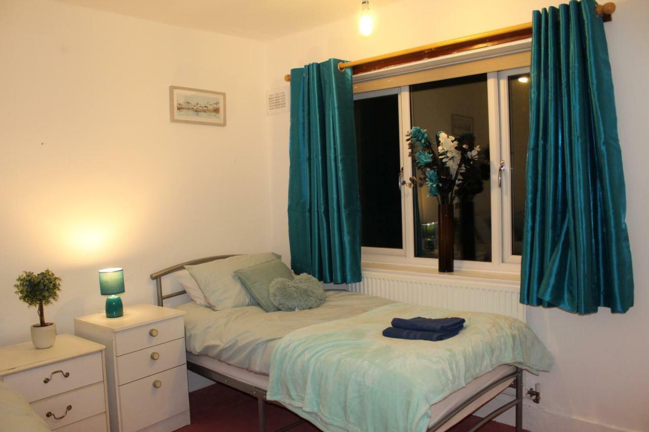Dagnam House Holiday home *