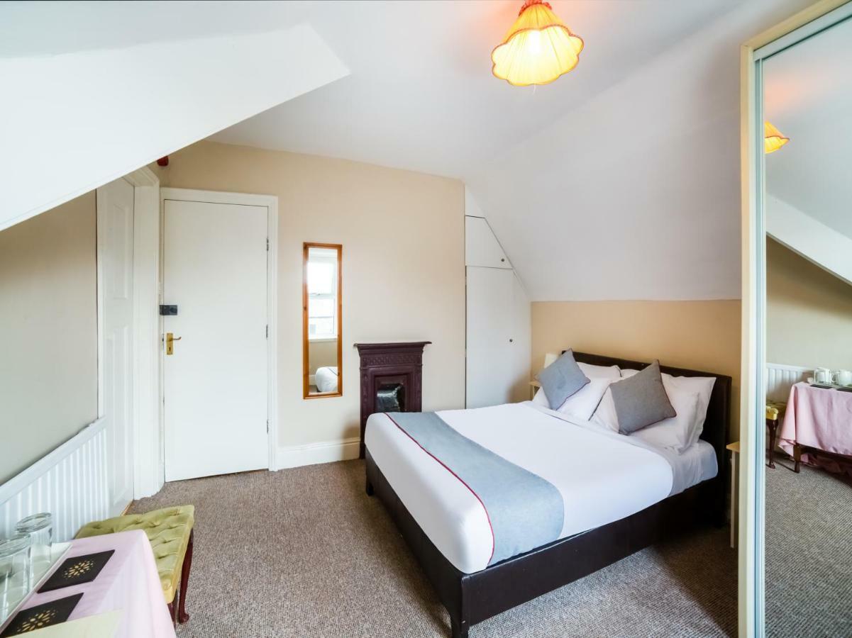 The Briary 3* Sheffield