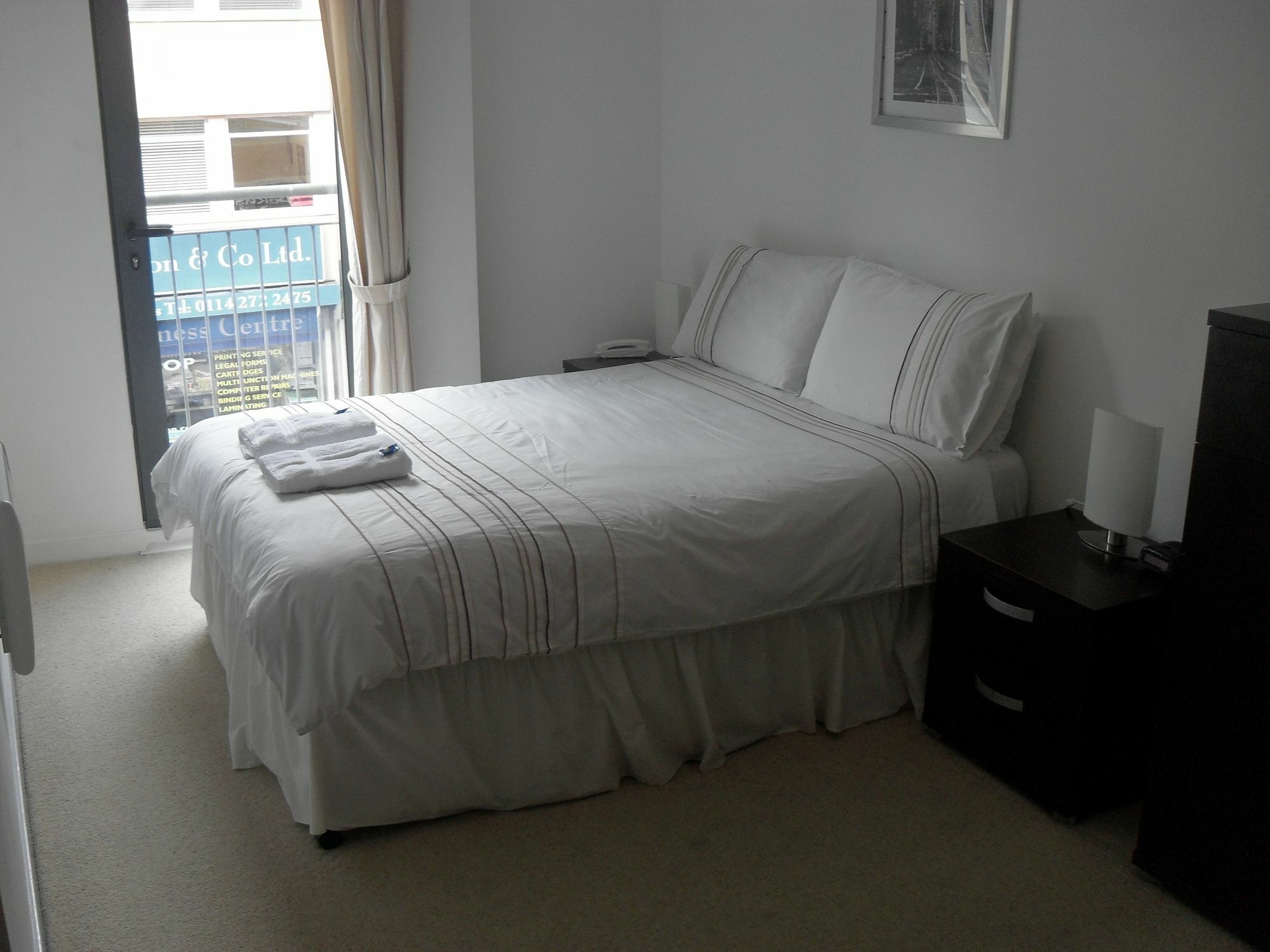 Apartment City Crash Pad Serviced Apartments - Cathedral Quarter Sheffield