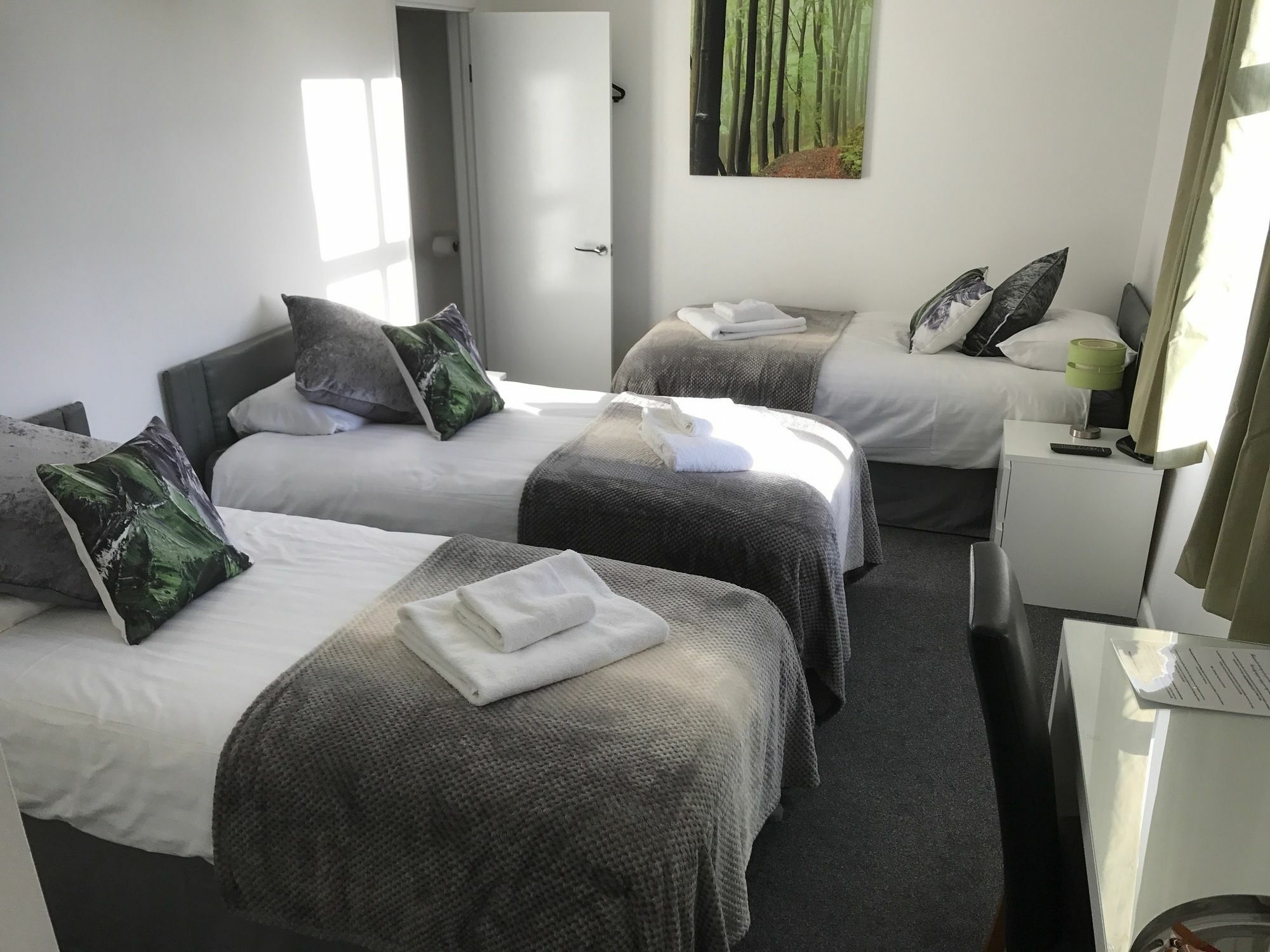 The Dalbury And Palmer With Free Parking 2*