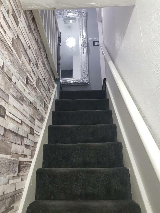 Highfields House - Free Wifi - Free Local Parking Guest house *
